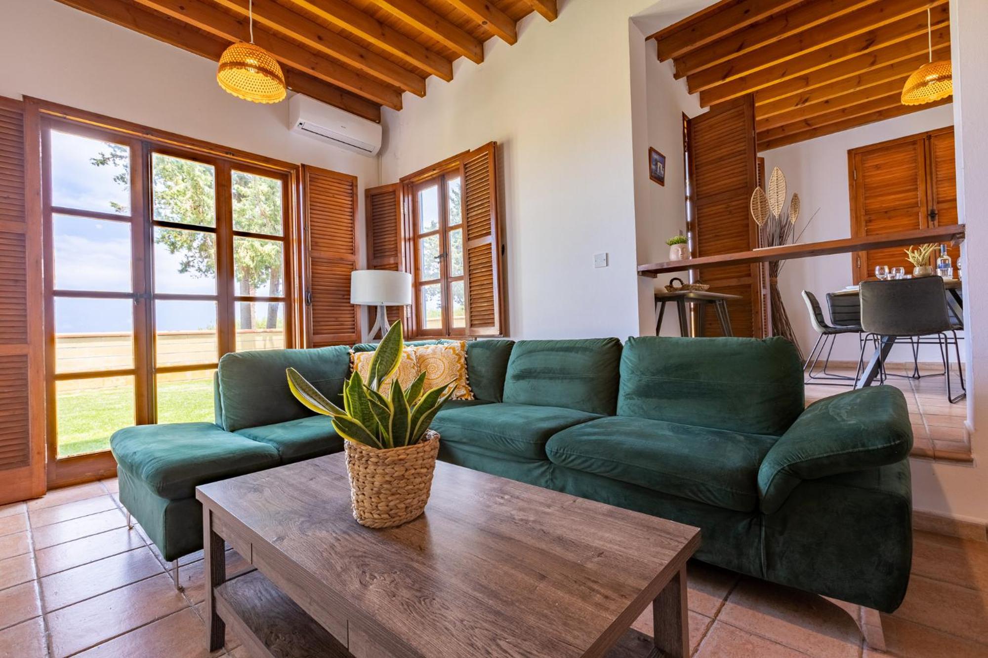 The Olympians Villas Polis Kültér fotó